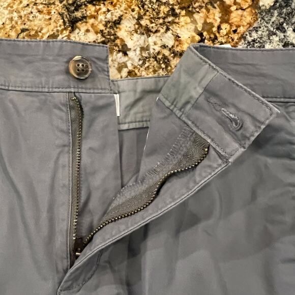 Old Navy Women's Grey High Rise Everyday Short - SIZE 10 - Picture 6 of 8